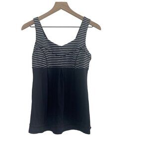 Lululemon Tame Me Tank Top – Size 6 – Black/White Striped – Style W1E66S